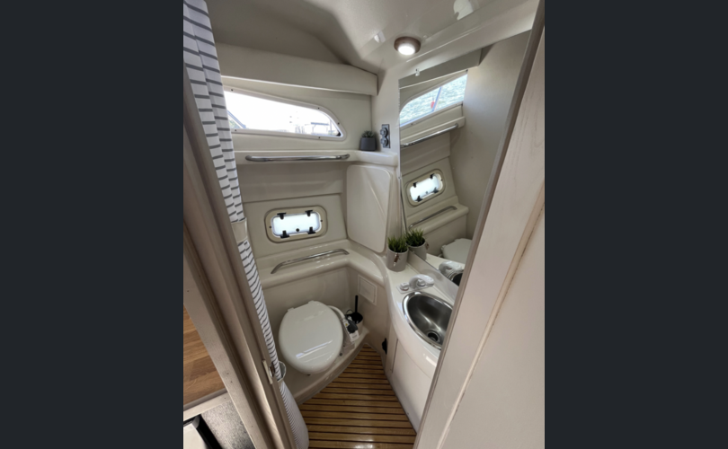 Bayliner Avanti Express 3255-kuva-12